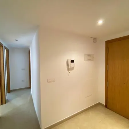Modern Three Bedroom Flat Apartamento